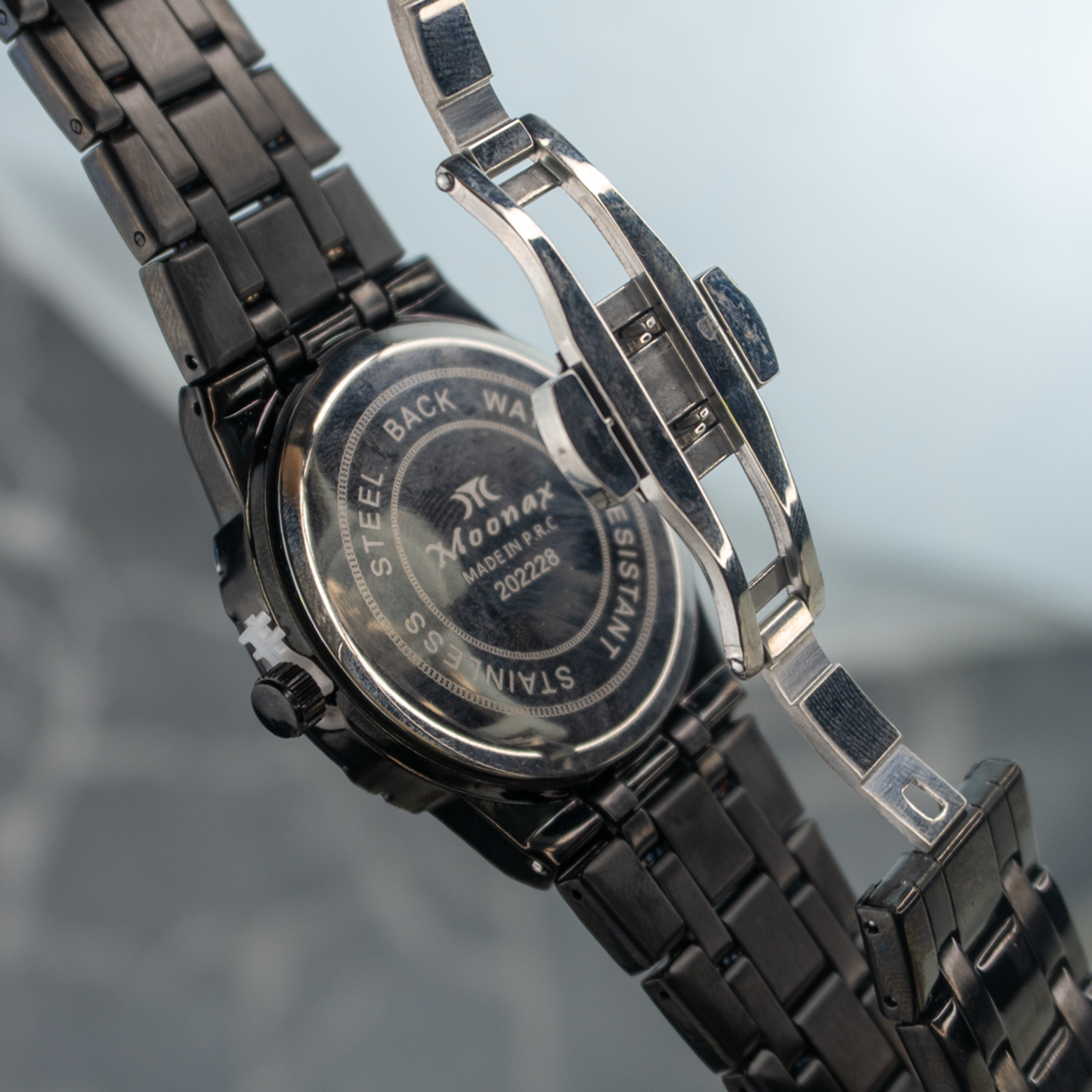 Moonax Men’s Black Stainless Steel Watch – Classic Analog with Date